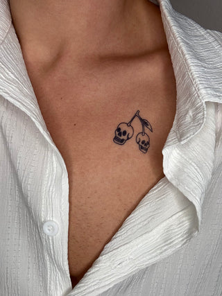 gotinks temporäres Cherry Skull Tattoo, das Wochen hält und so